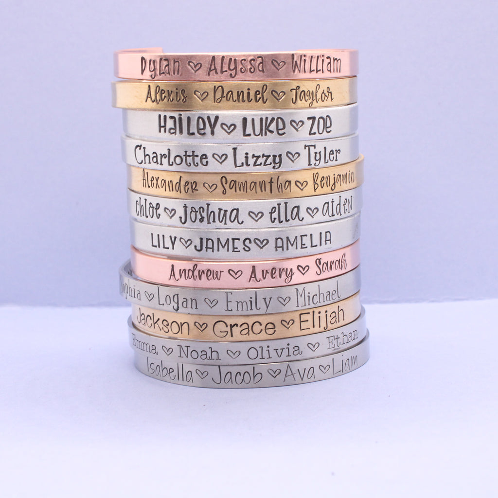 Custom Name Cuff Bracelet – Personalized Gift for Moms & Grandmas